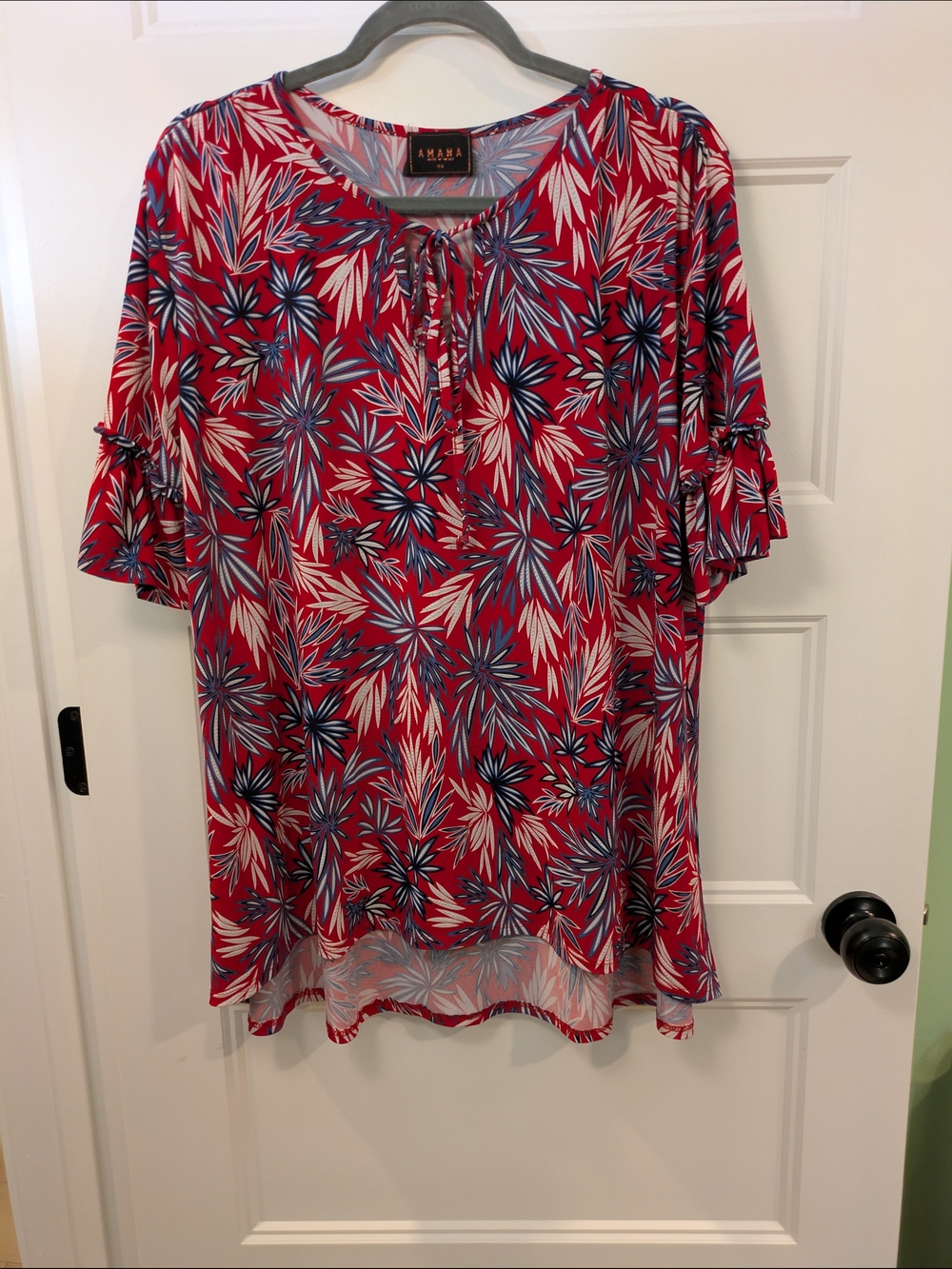 🔴 3/$15  Amana Red Floral Tie-Neck Blouse